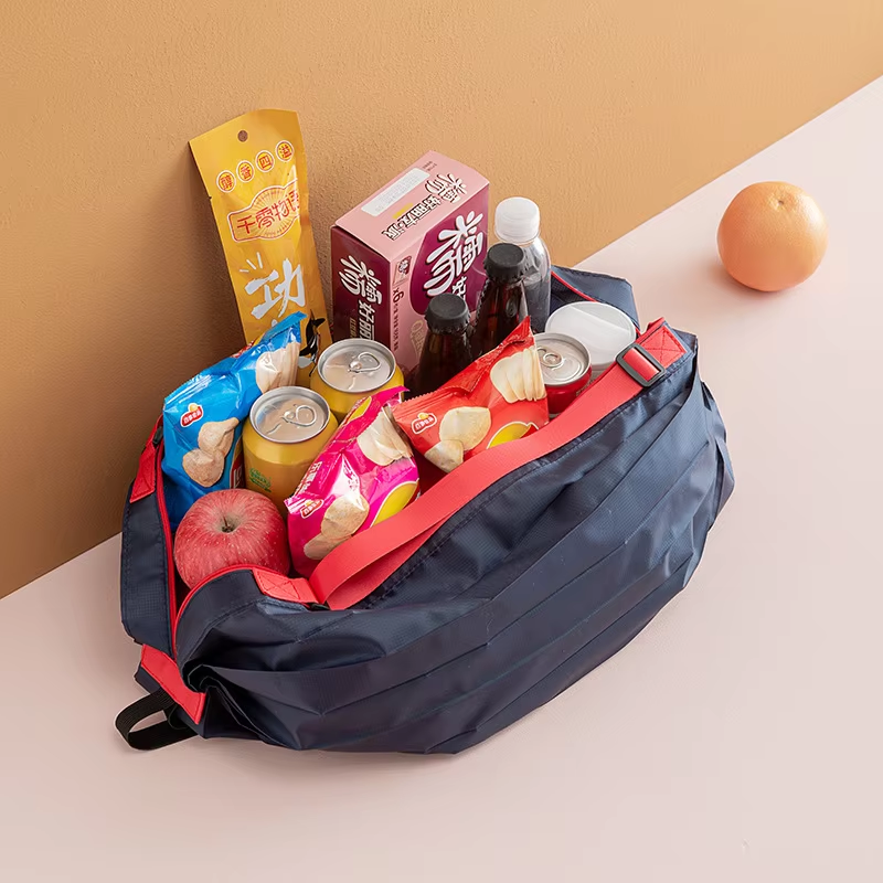 Eco Friendly and Reusable Polyester Waterproof Large Capacity Foldable Sports Shoulder Gym Tote Storage Bag
