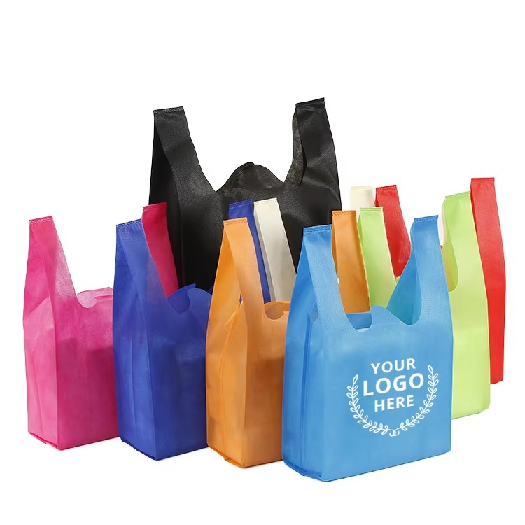 ECO Friendly w Cut pp Non Woven T-shirt Vest Bag Easy Degradation Silk Screen Printing Nonwoven Shopping Bags